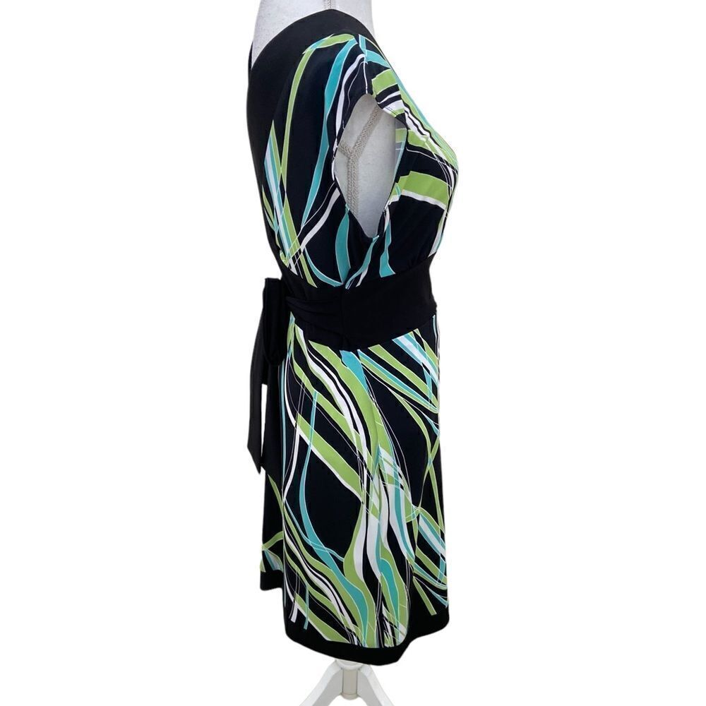 Frank Lyman v neck cap sleeve jersey knit dress black trim & belt graphic print - Picture 7 of 11